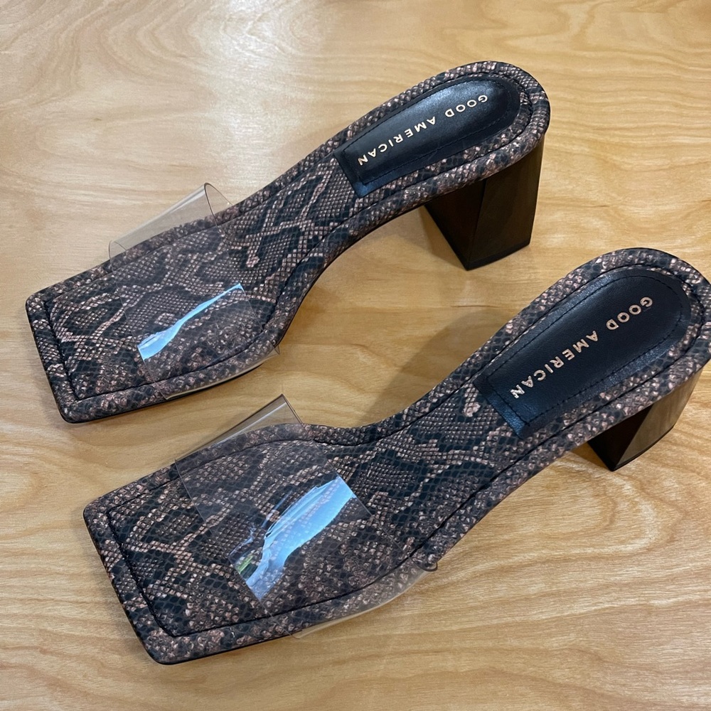 Good American Block Heel Slides in Desert Snake Size 7 New without box